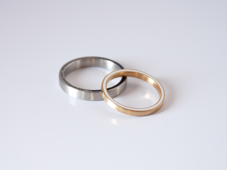 Line wedding ring