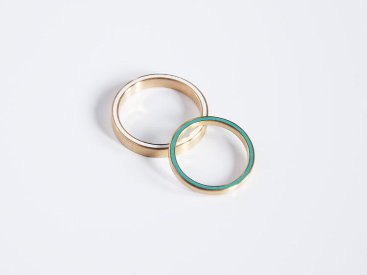 Line wedding ring