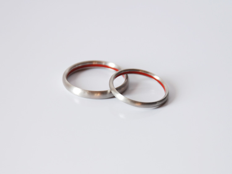 Line wedding ring